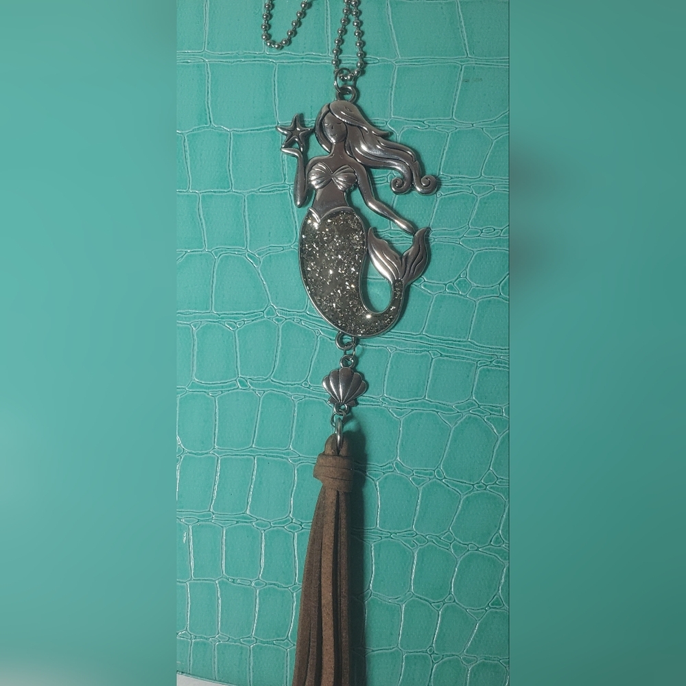 Silver Mermaid Keychain.